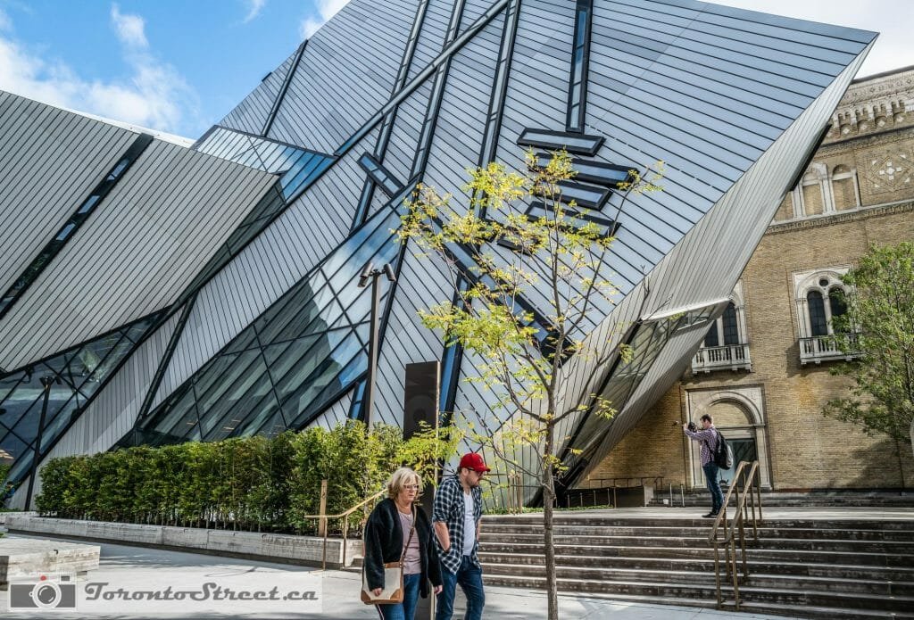 Royal Ontario Museum photograph Leica Q2