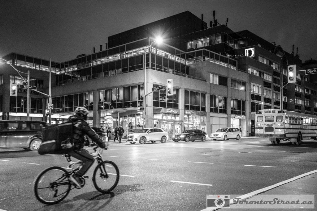 Black &amp; White Street Photography In Toronto