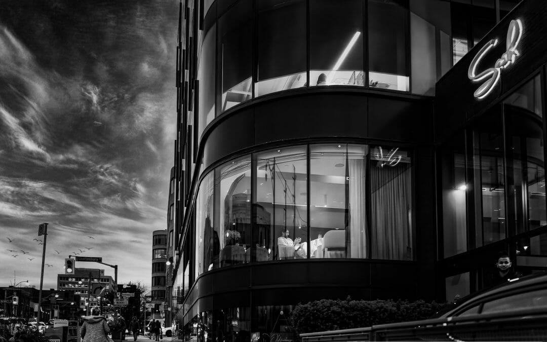 Two Views B&W Street photography with the Leica Q2