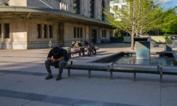 Toronto Sunday Street Photography: Chilling on a Sunday