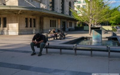 Toronto Sunday Street Photography: Chilling on a Sunday